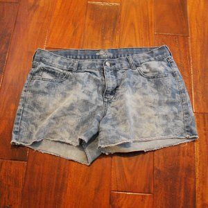 Old Navy Leaf Print Denim Shorts